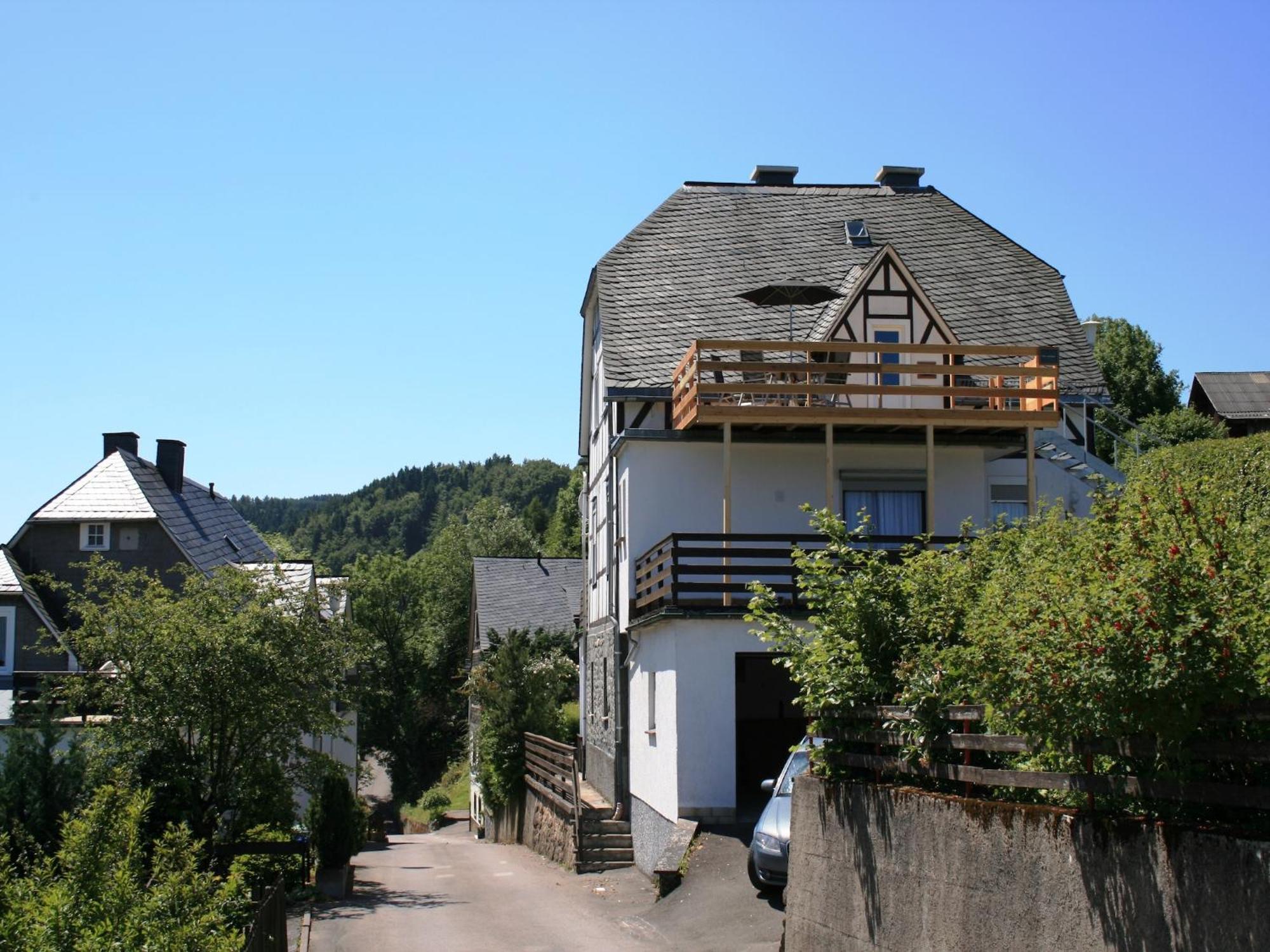 Cosy Apartment In Schwalefeld Near Willingen With Private Terrace Luaran gambar