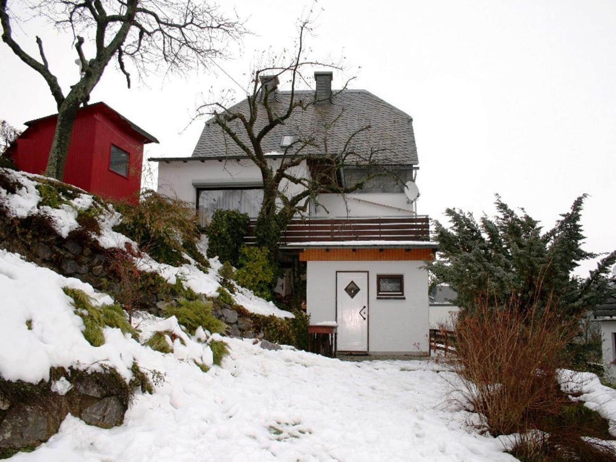 Cosy Apartment In Schwalefeld Near Willingen With Private Terrace Luaran gambar