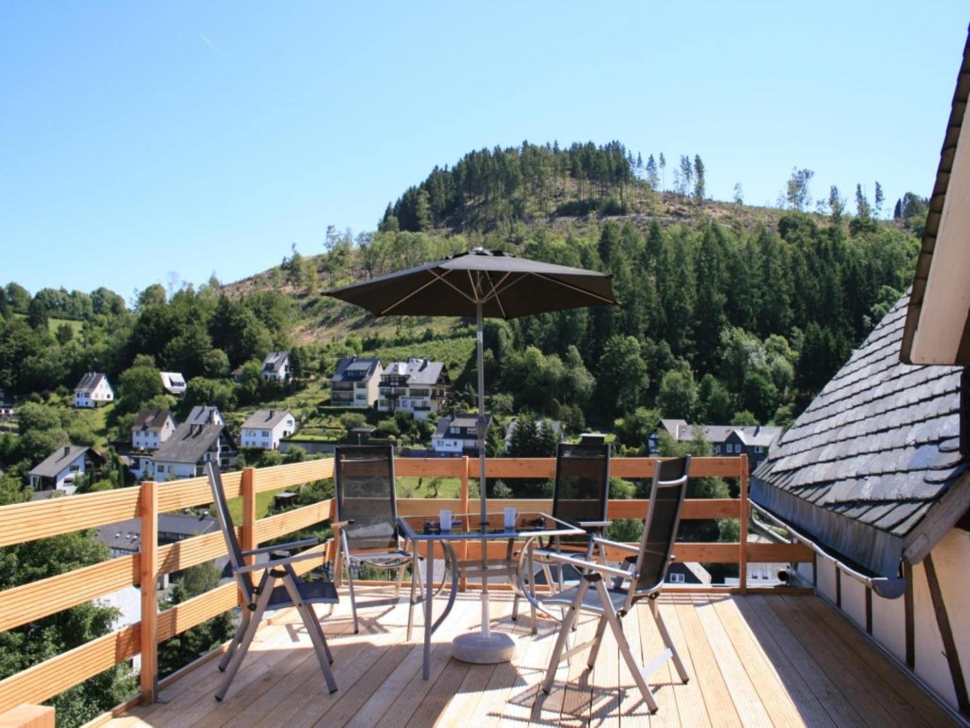 Cosy Apartment In Schwalefeld Near Willingen With Private Terrace Luaran gambar